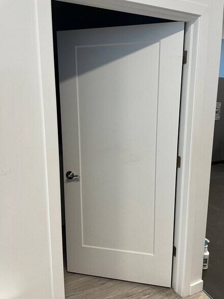 More Photos Of 455 Sage Valley Dr NW, Calgary General Retail For Lease