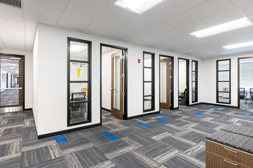 More Photos Of 160 New Britain Blvd, Chalfont Office For Sale