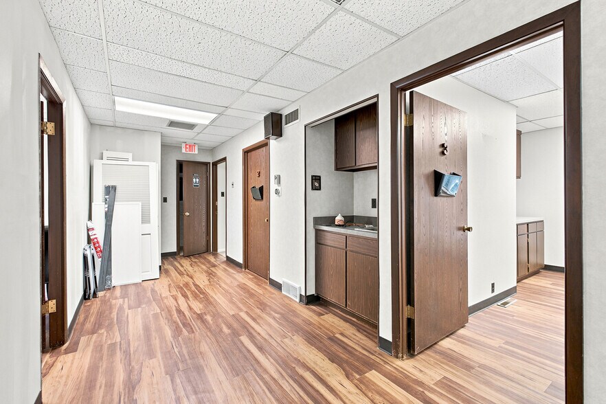 More Photos Of 40 S 6th Ave, Brighton Medical For Lease