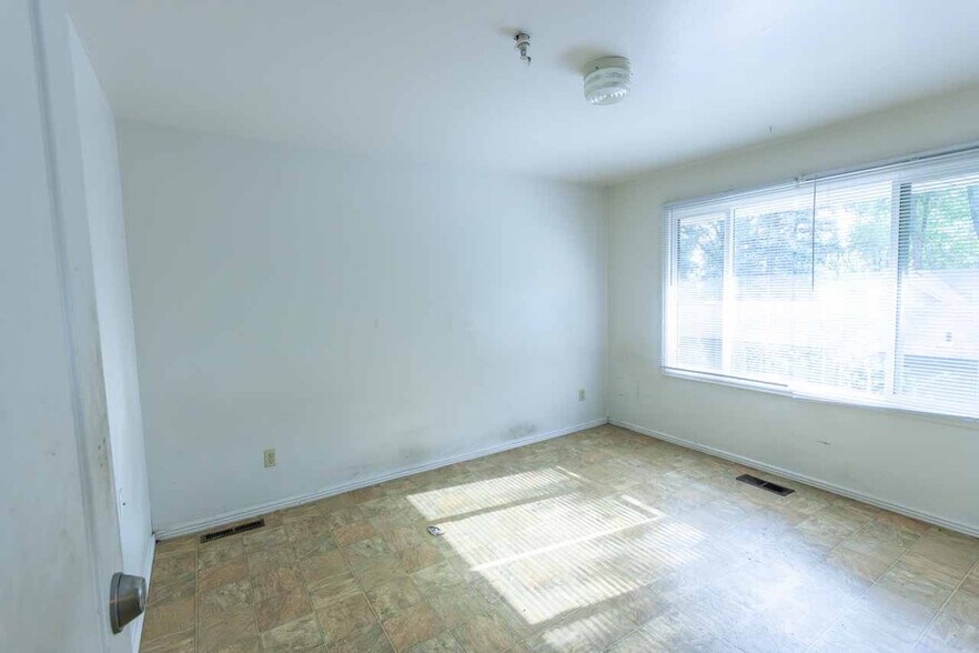 More Photos Of 101 Buckingham St, Fort Collins Apartments For Sale