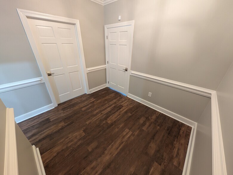 More Photos Of 6512 Six Forks Rd, Raleigh Coworking Space