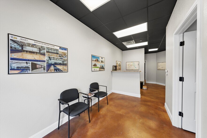 More Photos Of 613 Austin Ave, Waco Storefront Retail Office For Sale