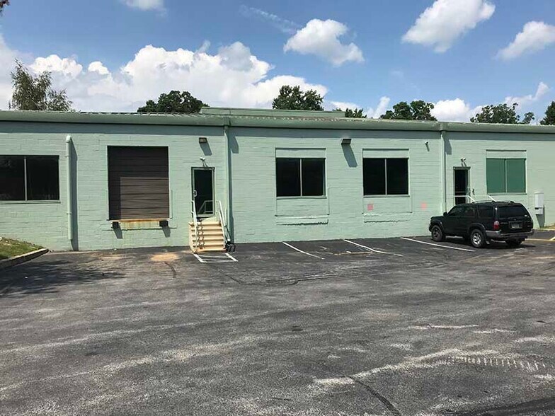 More Photos Of 1220 Ward Ave, West Chester Flex For Lease