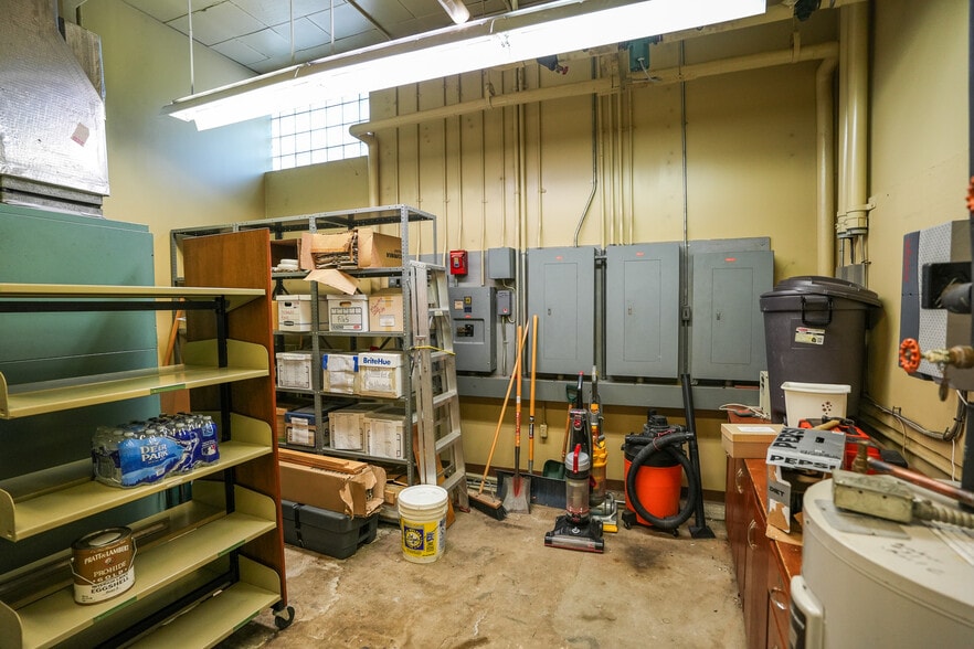 More Photos Of 431 Delaware Ave, Palmerton Office For Sale