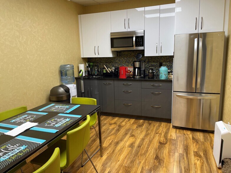 More Photos Of 103 Quentin Rd, Brooklyn Apartments For Lease