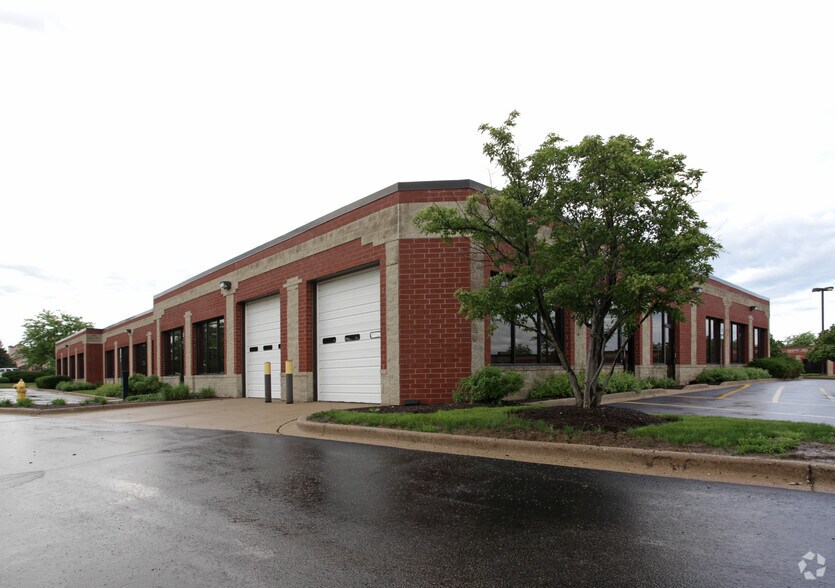 More Photos Of 270 Remington Blvd, Bolingbrook Office For Lease