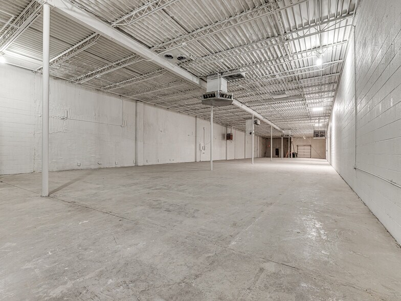 More Photos Of 912 N Pennsylvania Ave, Oklahoma City Warehouse For Lease