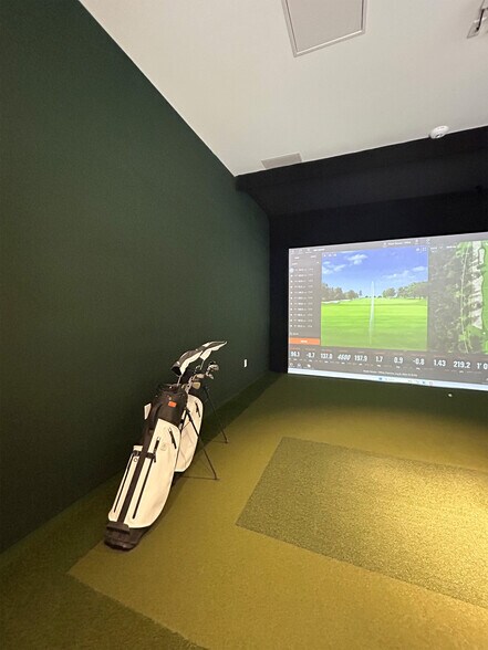 More Photos Of 3001 Maple Ave, Dallas Office For Lease