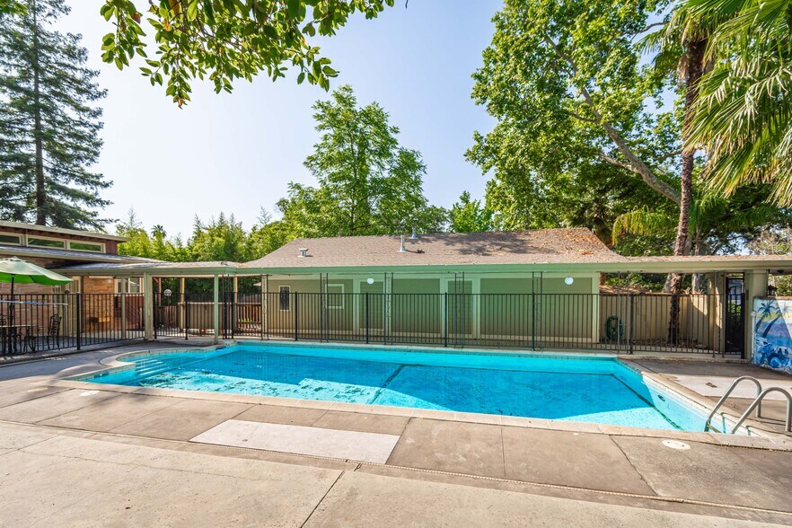 More Photos Of 4224 Crestline Ave, Fair Oaks Apartments For Sale