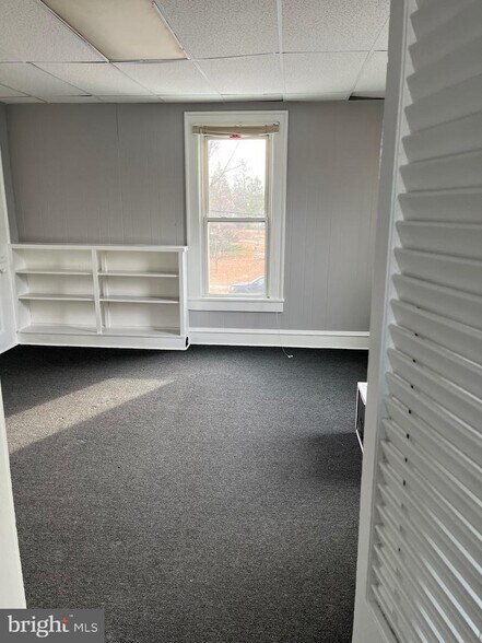 More Photos Of 3 E Mantua Ave, Wenonah General Retail For Sale