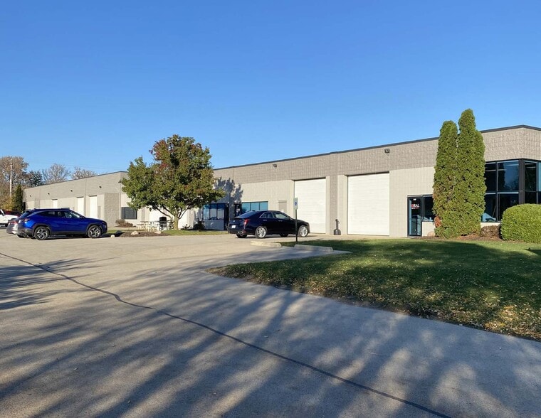 More Photos Of 640-654 Perkins Dr, Mukwonago Light Manufacturing For Sale