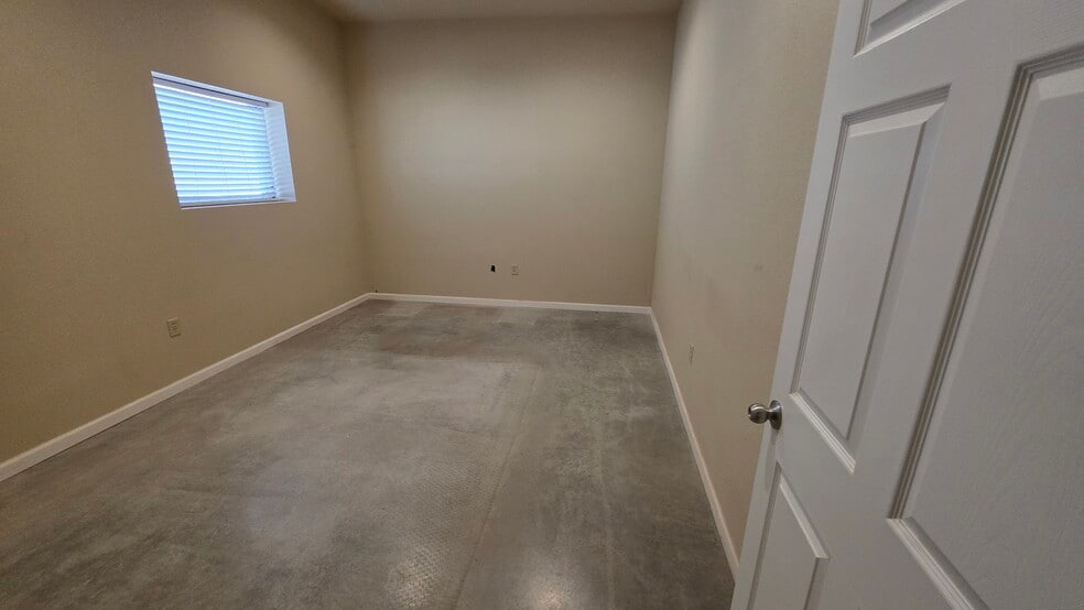 More Photos Of 5904 N County Road 1150, Midland Industrial For Lease