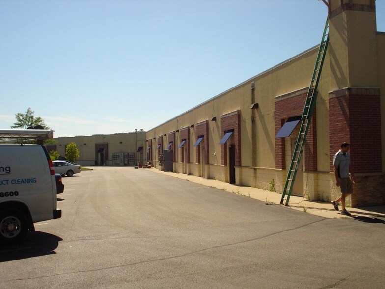 More Photos Of 28950 Rte. 120, Lakemoor Storefront Retail Office For Lease