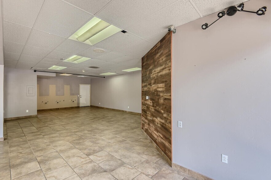 More Photos Of 1735 Main St, Ramona Freestanding For Lease