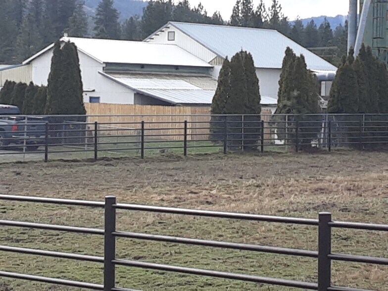 Primary Photo Of 3415-1/2 N Huetter Rd, Coeur d'Alene Manufacturing For Lease