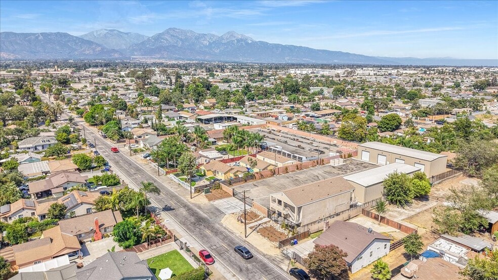More Photos Of 11185 Roswell Ave, Pomona Warehouse For Lease