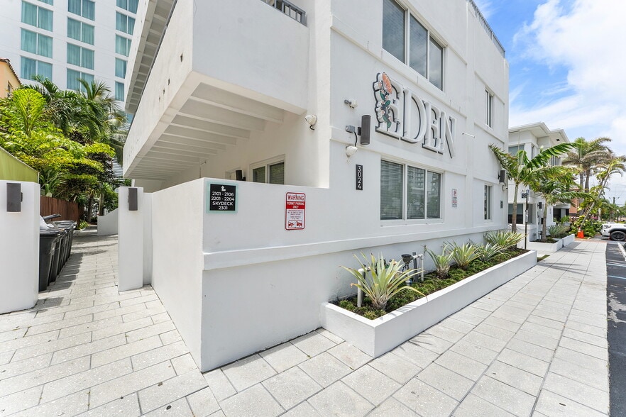 More Photos Of 3020-3024 Seville St, Fort Lauderdale Hotel For Sale