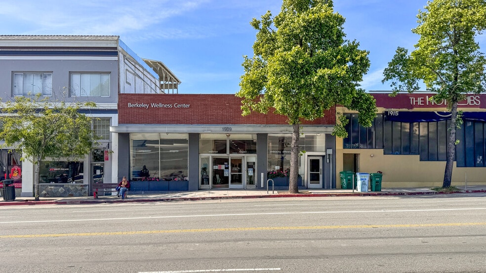 More Photos Of 1909 University Ave, Berkeley Storefront For Lease