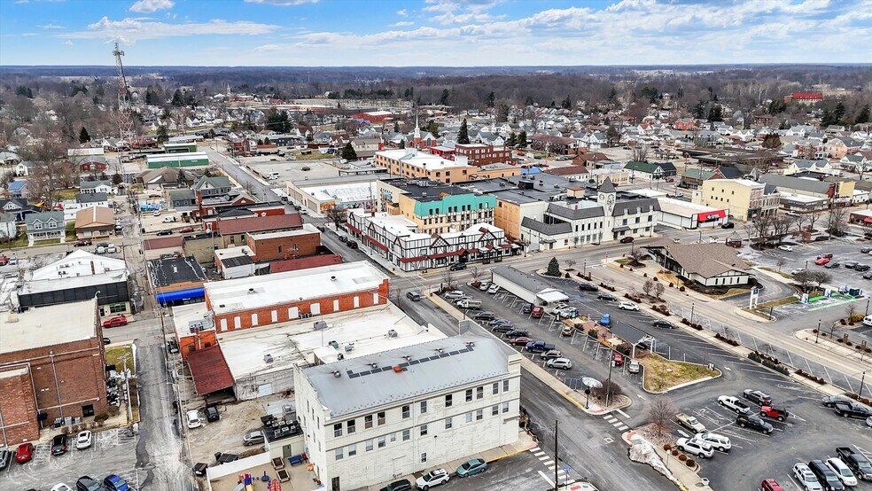 More Photos Of 35 S Main St, Batesville Warehouse For Sale