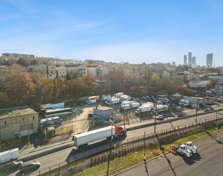 More Photos Of 598-614 Tonnelle Ave, Jersey City Land For Lease