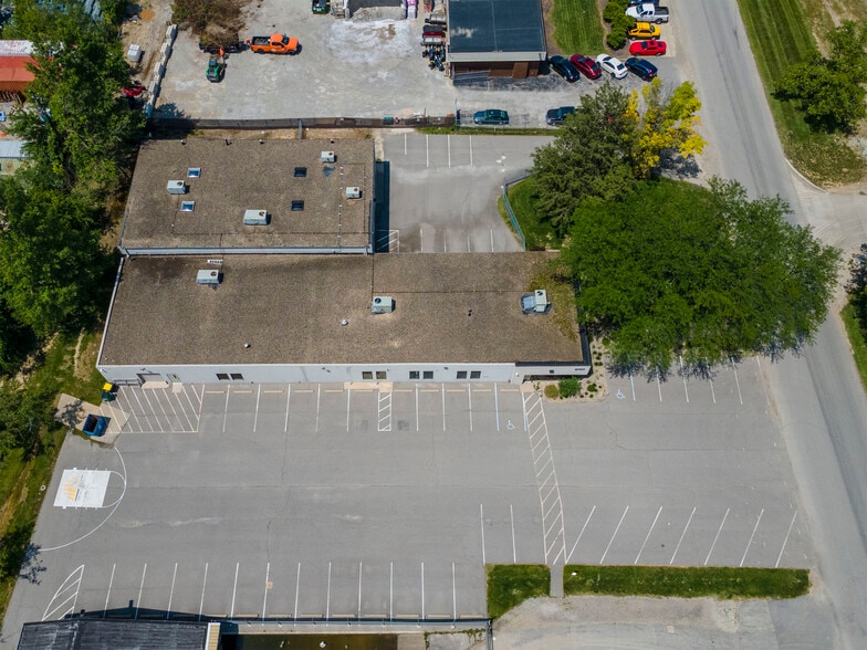 More Photos Of 8720 Robbins Rd, Indianapolis Warehouse For Sale