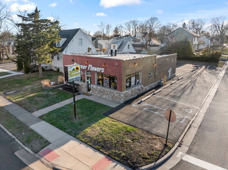 More Photos Of 136 Stelton Rd, Piscataway General Retail For Sale