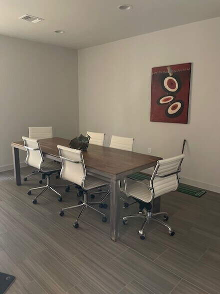 More Photos Of 26207 Oak Ridge Dr, Spring Medical For Lease