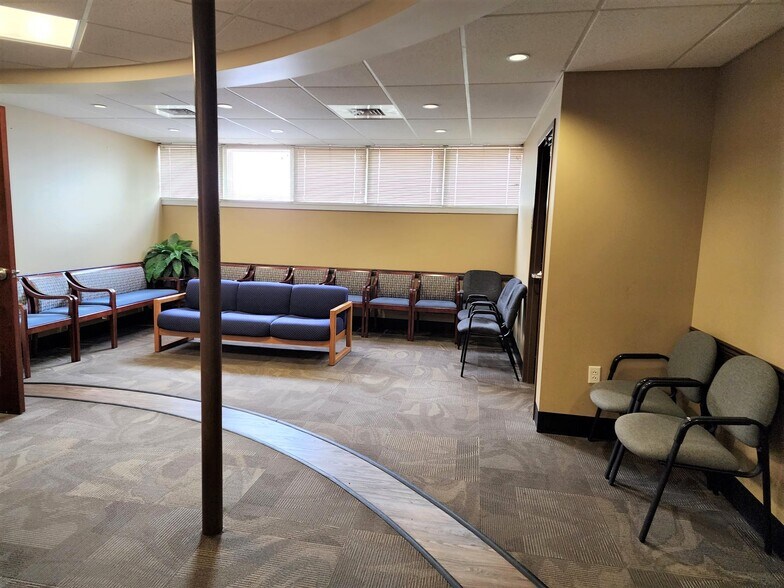 More Photos Of 1930 S Federal Blvd, Denver Medical For Sale