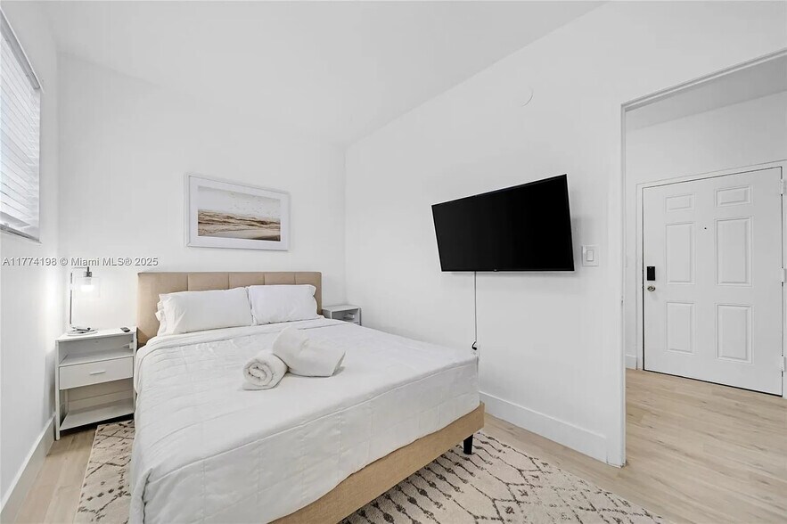 More Photos Of 1029 SW 5th St, Miami Apartments For Sale