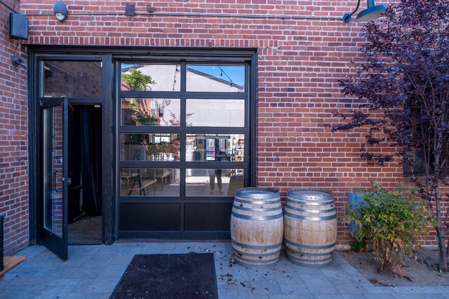 More Photos Of 761 S Virginia, Reno Storefront Retail Office For Lease