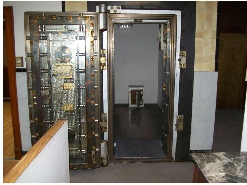 More Photos Of 41-43 W Main St, Mechanicsburg Storefront Retail Office For Sale