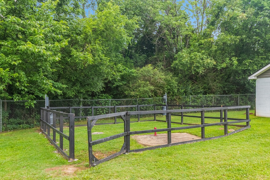 More Photos Of 117 Cedarwood Dr, Lebanon Apartments For Sale