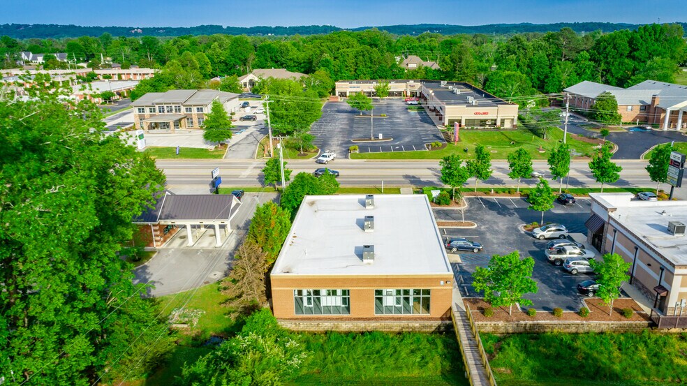 More Photos Of 1525 Gunbarrel, Chattanooga Medical For Lease
