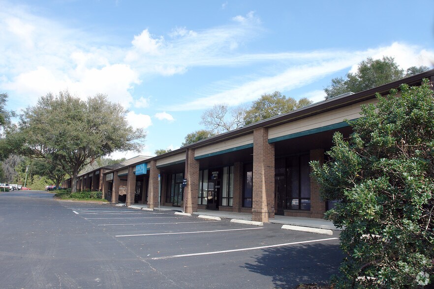 More Photos Of 3845-3919 SE Lake Weir Ave, Ocala Office For Lease