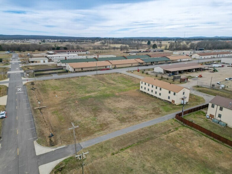 Primary Photo Of 7609 Buckhorn St, Fort Smith Office For Lease