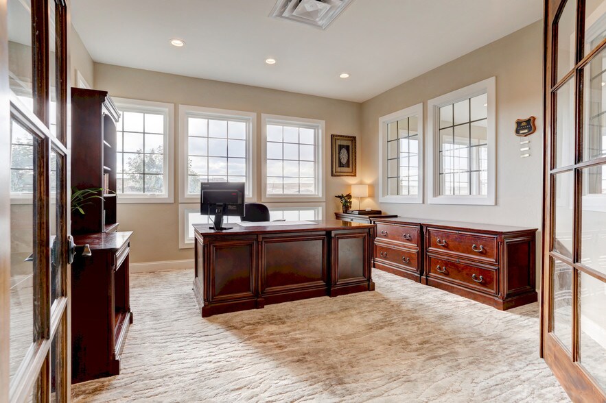 More Photos Of 15530 E Broncos Pky, Centennial Office For Lease