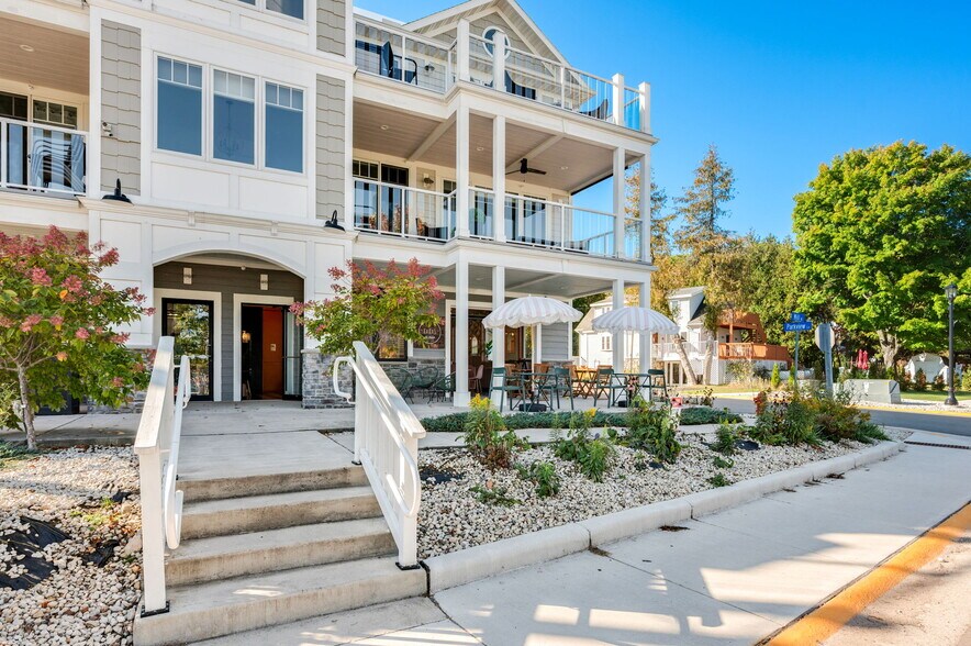 More Photos Of 2363 Mill Rd, Sister Bay Apartments For Sale