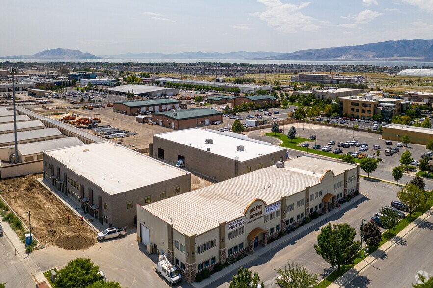 More Photos Of 1349 W 760 N, Orem Flex For Lease