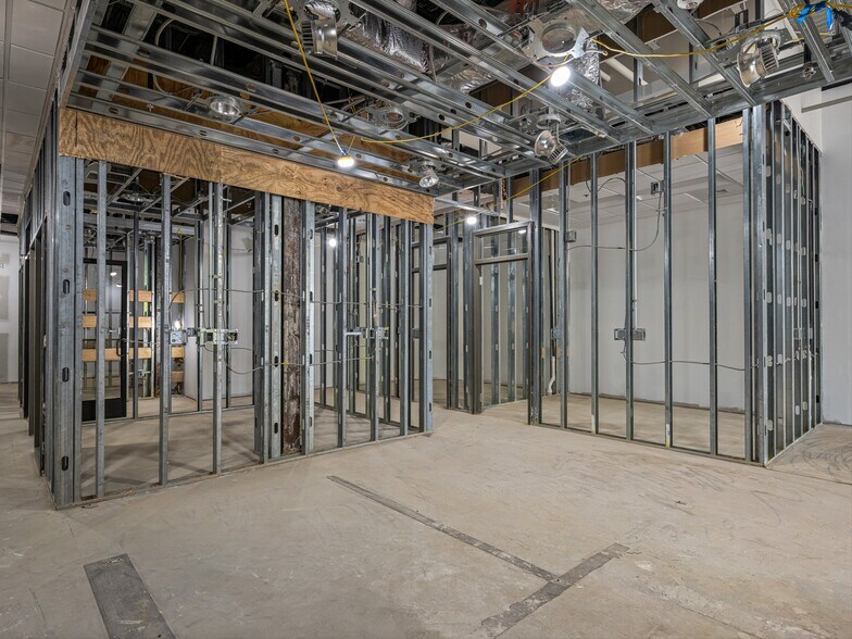 More Photos Of 408 Depot St, Asheville Medical For Sale