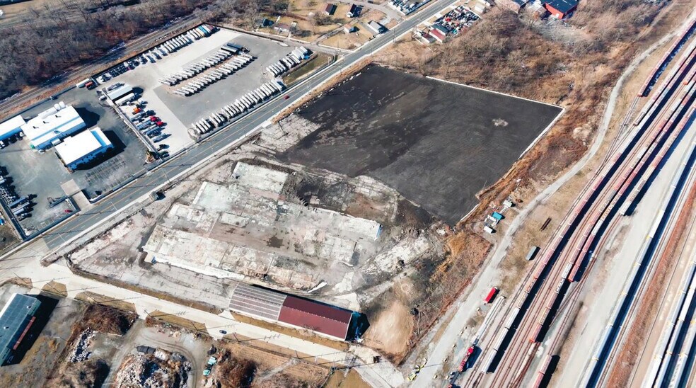 More Photos Of 1717 Summer Street, Hammond Truck Terminal For Lease