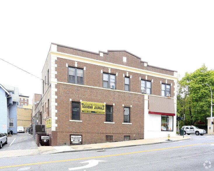 More Photos Of 669-681 Main St, New Rochelle Storefront Retail Residential For Lease