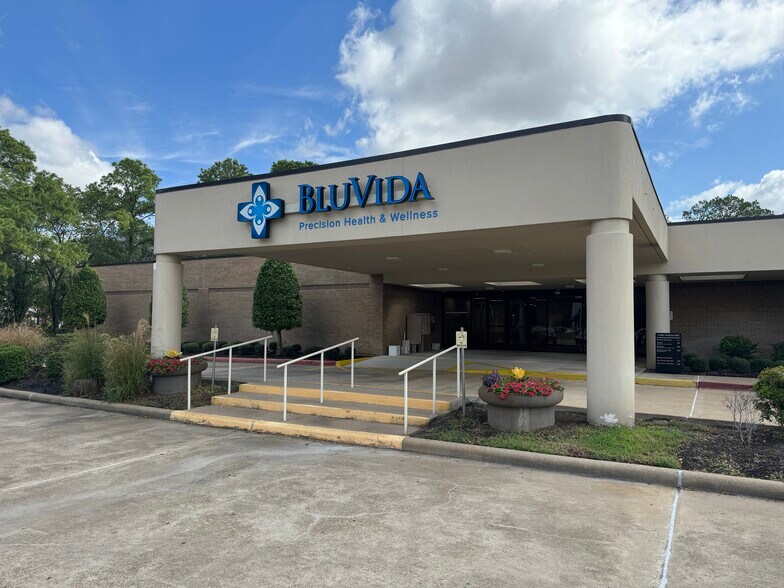 More Photos Of 21660 Kingsland Blvd, Katy Medical For Sale