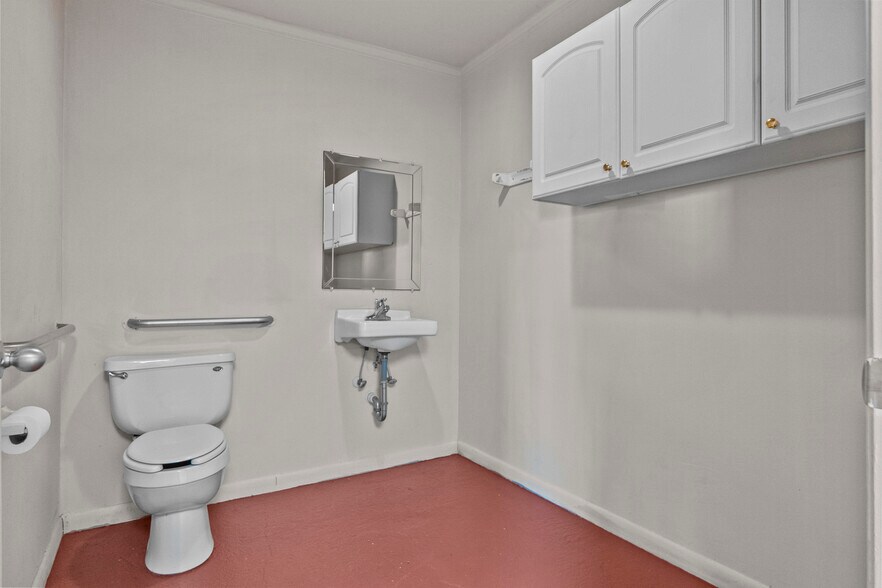 More Photos Of 4200 US-82 Hwy, Dawson Flex For Lease