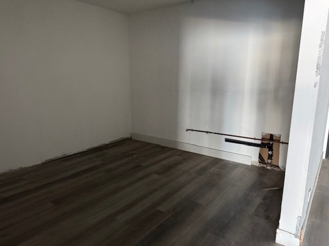 More Photos Of 22516 Ventura Blvd, Woodland Hills Freestanding For Sale