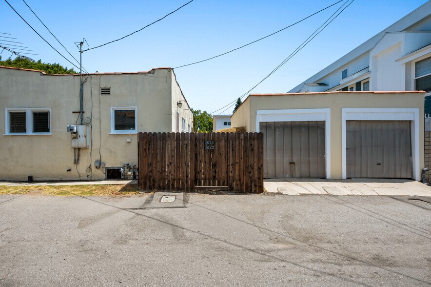 More Photos Of 1620 California Ave, Santa Monica Apartments For Sale