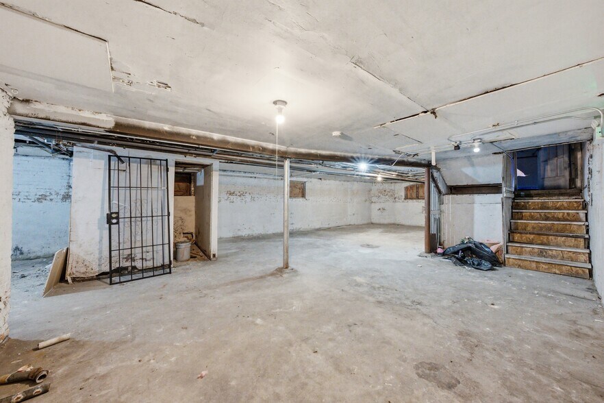More Photos Of 7352 S Langley Ave, Chicago Apartments For Sale