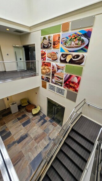 More Photos Of 255 Business Center Dr, Horsham Township Office For Lease