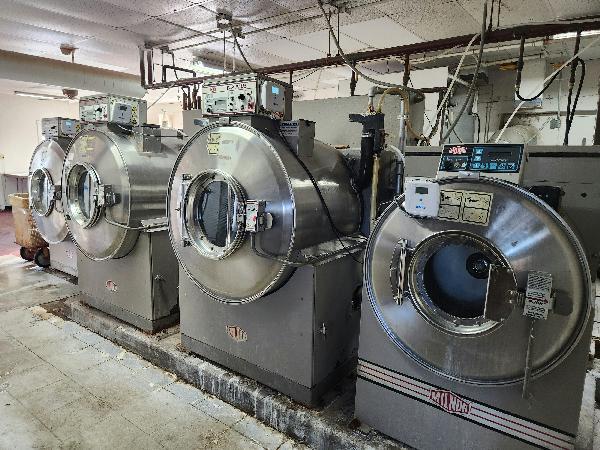 More Photos Of 6910 27th St, Moline Hotel For Sale