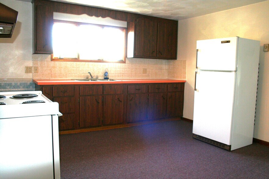 More Photos Of 208 Theatre Rd, Carrolltown Apartments For Sale