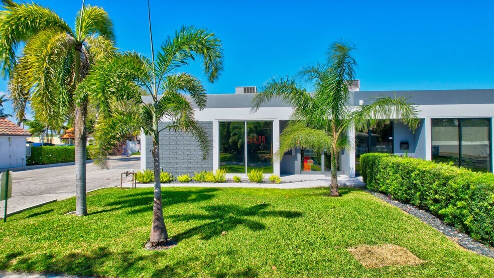 More Photos Of 705 Bond Way, Delray Beach Showroom For Sale